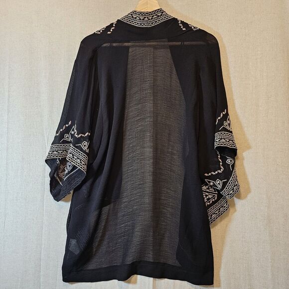 Gibson Latimer Black Kimono Topper Sheer Embroidered Southwest Size Small *flaw* - Picture 8 of 10